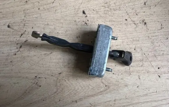 Toyota Corolla E120 E130 Rear door check strap stopper