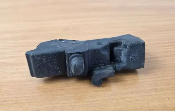 Audi Q7 4L Fender foam support/seal 4L0823722
