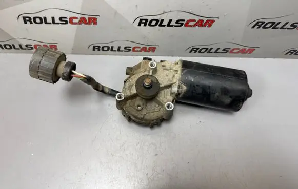 BMW 3 E36 Wiper motor 67638353433 0330241333