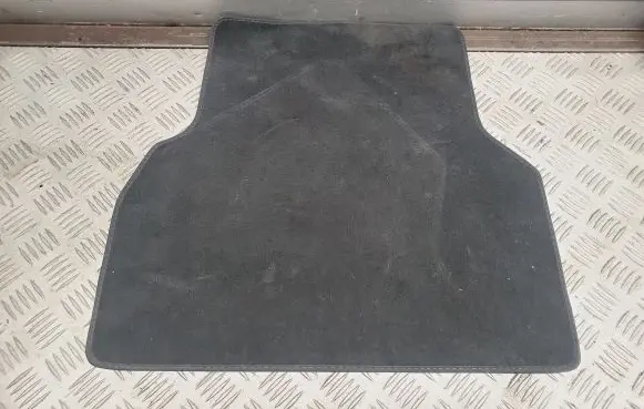 Audi Q3 8U Rear floor mat 8U0863723A 8U0864450A