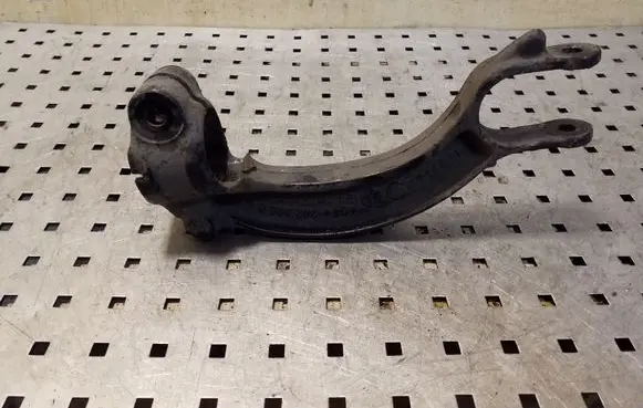 Audi A6 C7 Other front suspension part 8K0413