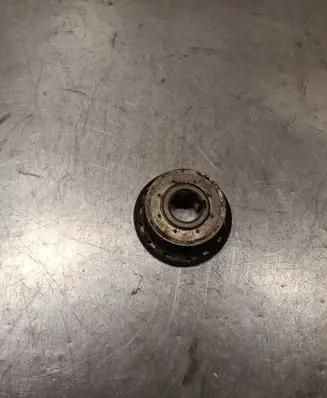 Peugeot 3008 I Crankshaft pulley 