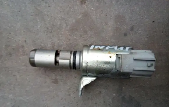 Ford Kuga II Camshaft position sensor CN1G6L713AC