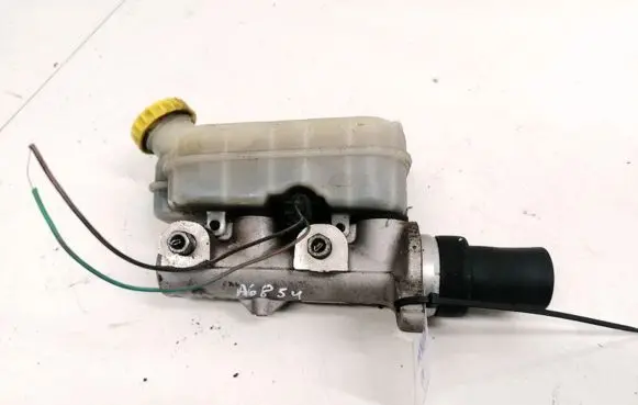 Chrysler Town & Country IV Master brake cylinder