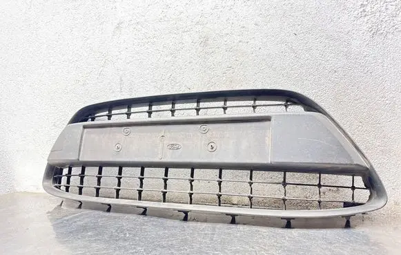 Ford Fiesta Front bumper lower grill 8A6117B968A