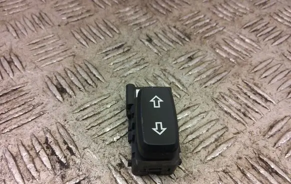 Opel Insignia A Seat control switch 13282592