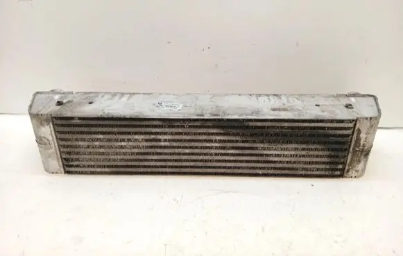 BMW 7 E65 E66 Intercooler radiator 7795386