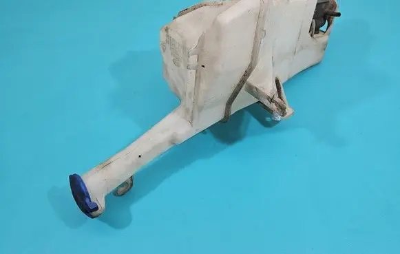Hyundai i20 (PB PBT) Windshield washer fluid reservoir/tank 98610-1J200 IMPRK1505291
