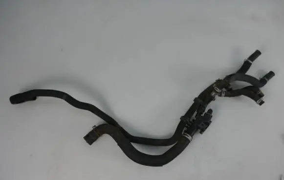 Nissan Qashqai+2 Engine coolant pipe/hose