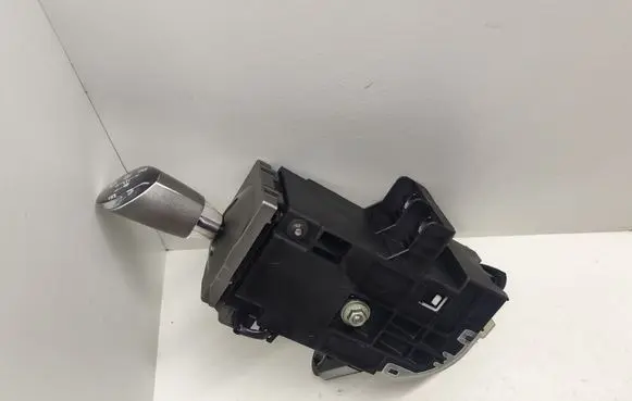 Toyota Prius (XW20) Gear shifter/selector 8945147030