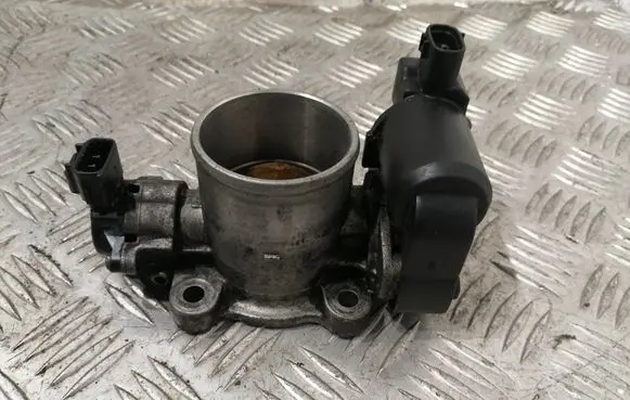 Toyota Corolla Verso AR10 Throttle valve 261000R010 1923002010