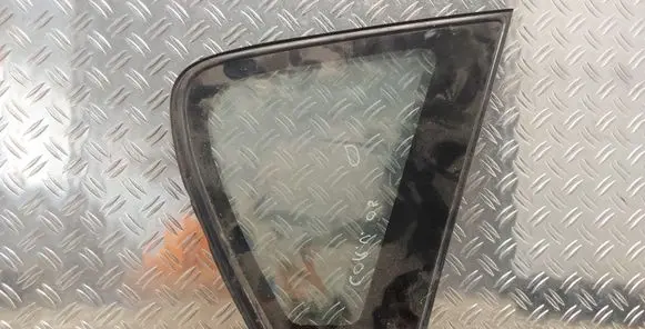 Toyota Corolla Verso E121 Rear side window 43R00122