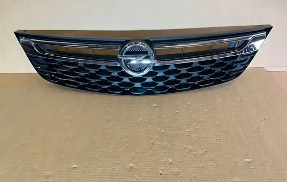 Opel Astra K Front bumper upper radiator grill 13464791 99543500 321228108