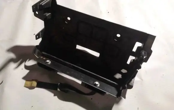 Chrysler 300 - 300C Battery box tray 05112061aj