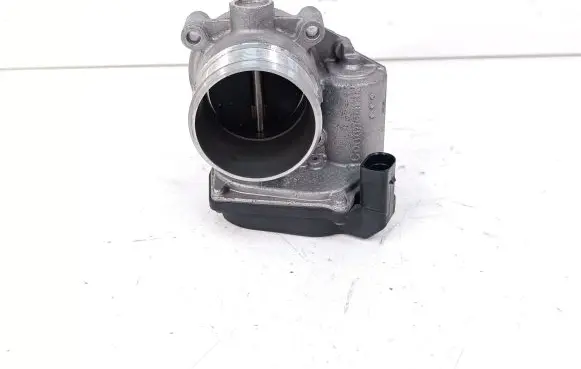 Audi A4 S4 B8 8K Throttle valve 06F133062Q