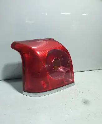 Toyota Avensis T250 Rear/tail lights 2046L RS02