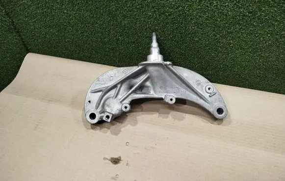 Renault Trafic III (X82) Gearbox mounting bracket 112333293R