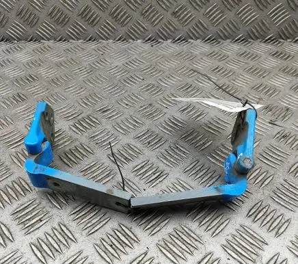Volkswagen Caddy Rear door hinge set 2K5827152