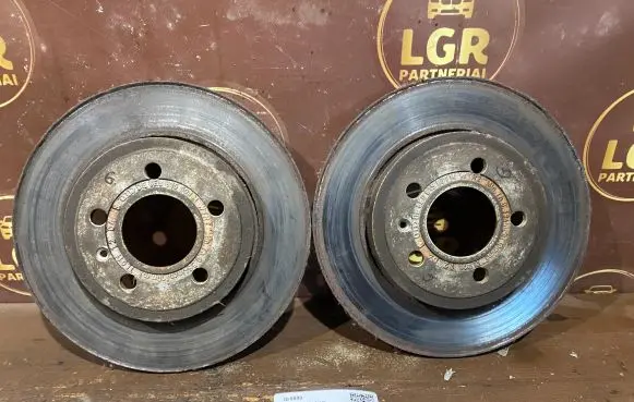 Audi A4 S4 B7 8E 8H Rear brake disc 8E0615601M
