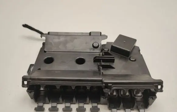 Mercedes-Benz EQC Other relay A2135406200