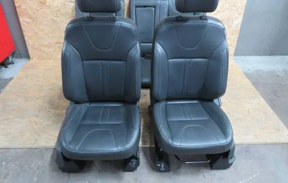 Ford Kuga II Seat set 