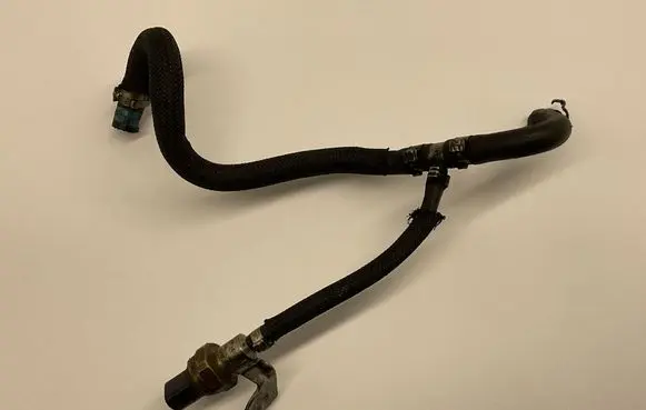 Mercedes-Benz E W212 Fuel pressure sensor A6510703981 310510