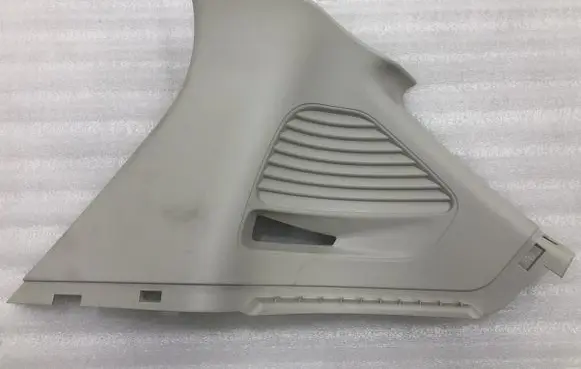 Ford Escort (D)pillar trim (top) AM51-R280C47