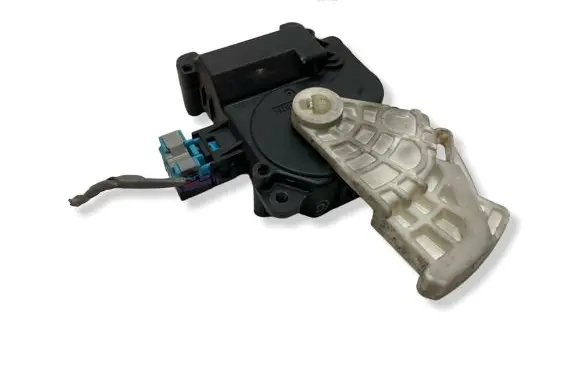 Toyota Corolla E140 E150 Air flap motor/actuator PLS0638000181