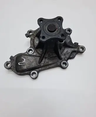Nissan X-Trail T30 Water pump