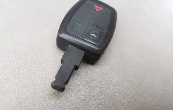 Volvo V50 Ignition key/card 