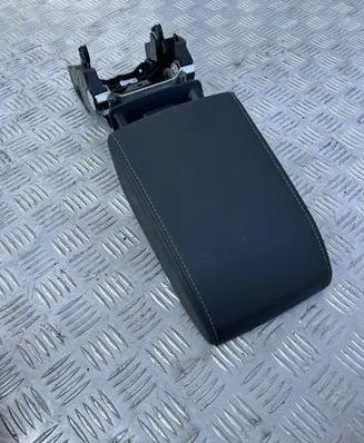 Volkswagen Golf VIII Armrest 5H0864207C