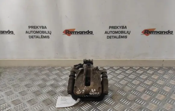 Opel Vivaro Rear brake caliper 32327750