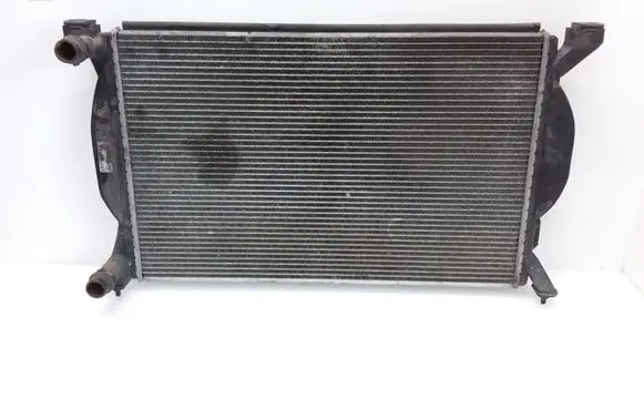 Audi A4 S4 B6 8E 8H Coolant radiator 8E0121251A