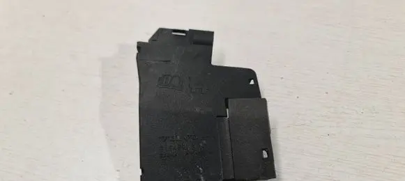 Volvo XC90 Fuse box cover 31346918