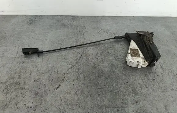 Volkswagen Sharan Rear door lock 