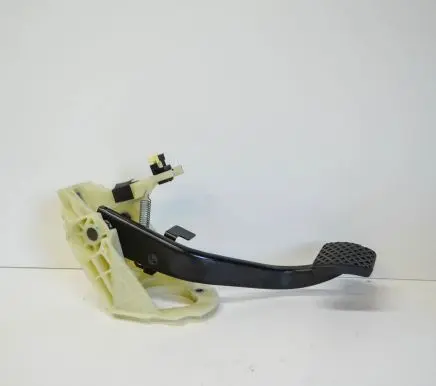 BMW 4 F36 Gran coupe Brake pedal 6859639