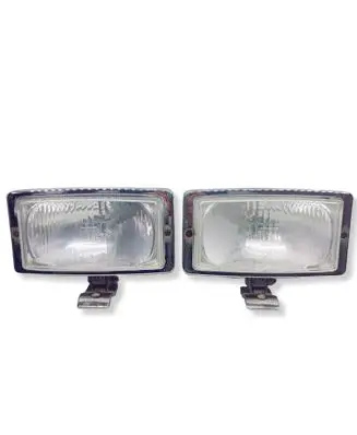 Toyota Land Cruiser (FJ80) Non-factory (optional) fog light 
