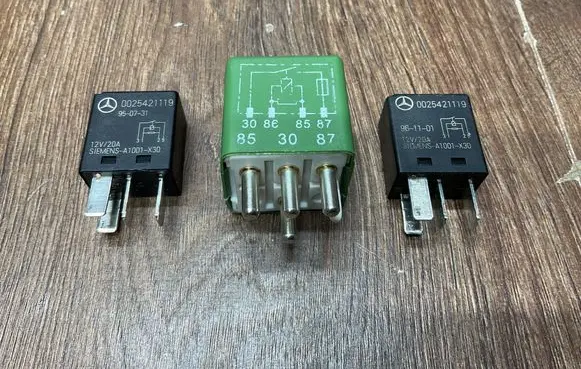 Mercedes-Benz SL AMG R129 Other relay 853087 0025421119