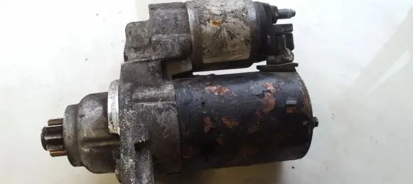 Skoda Fabia Mk1 (6Y) Starter motor 1005831281