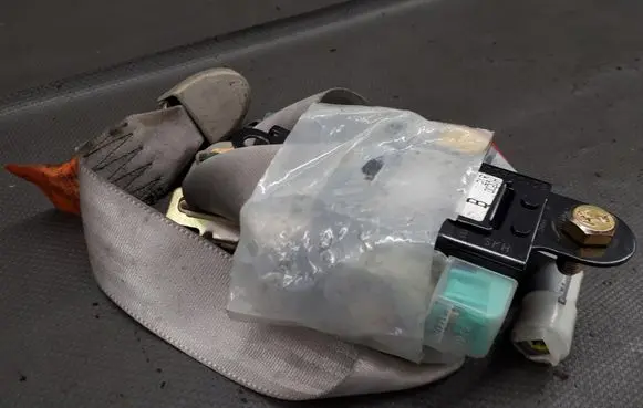 Mazda Demio Front seatbelt