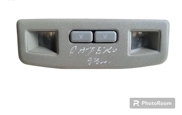 Mitsubishi Pajero Rear seat light