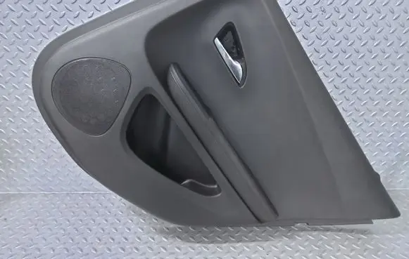 Chevrolet Volt I Rear door card panel trim 22911568