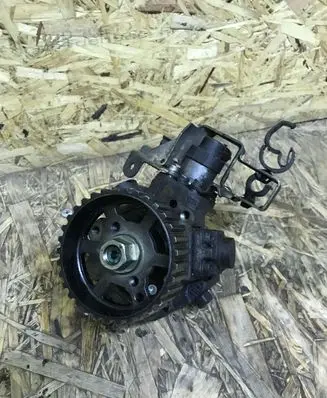 Ford Focus Fuel injection high pressure pump 0445010102