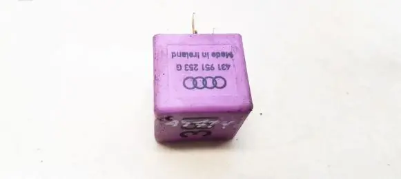 Audi A4 S4 B5 8D Other relay 431951253G