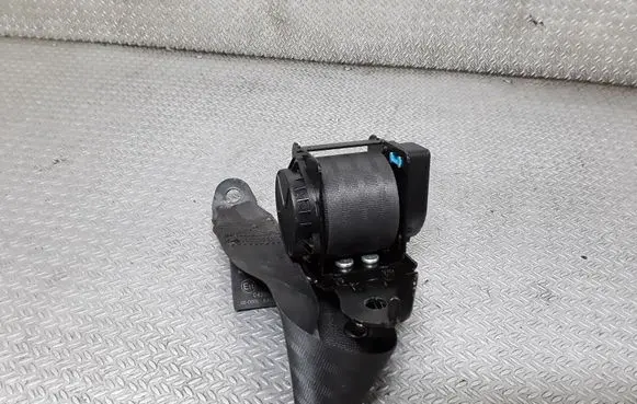 Hyundai Grandeur Rear seatbelt