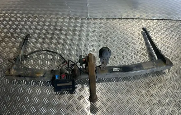 Audi Q3 8U Tow bar set 