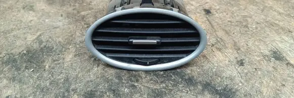 Ford Focus Dashboard side air vent grill/cover trim 4M51A014L21AD 4M51A014L21BC 6N41A014L21CAW