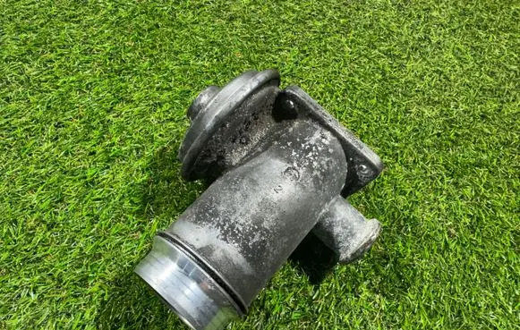 BMW 3 E46 EGR valve 7792077