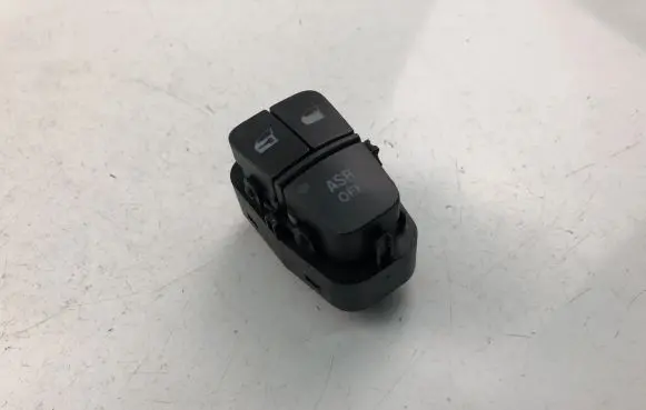 Traction control (ASR) switch