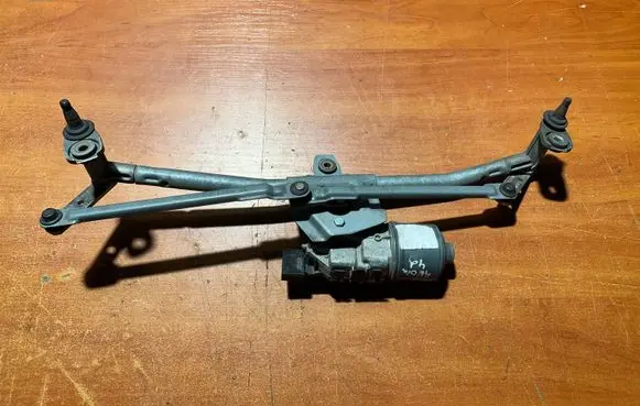 Audi A3 S3 8L Front wiper linkage and motor 1J2955113C 0390241532 1J2955325